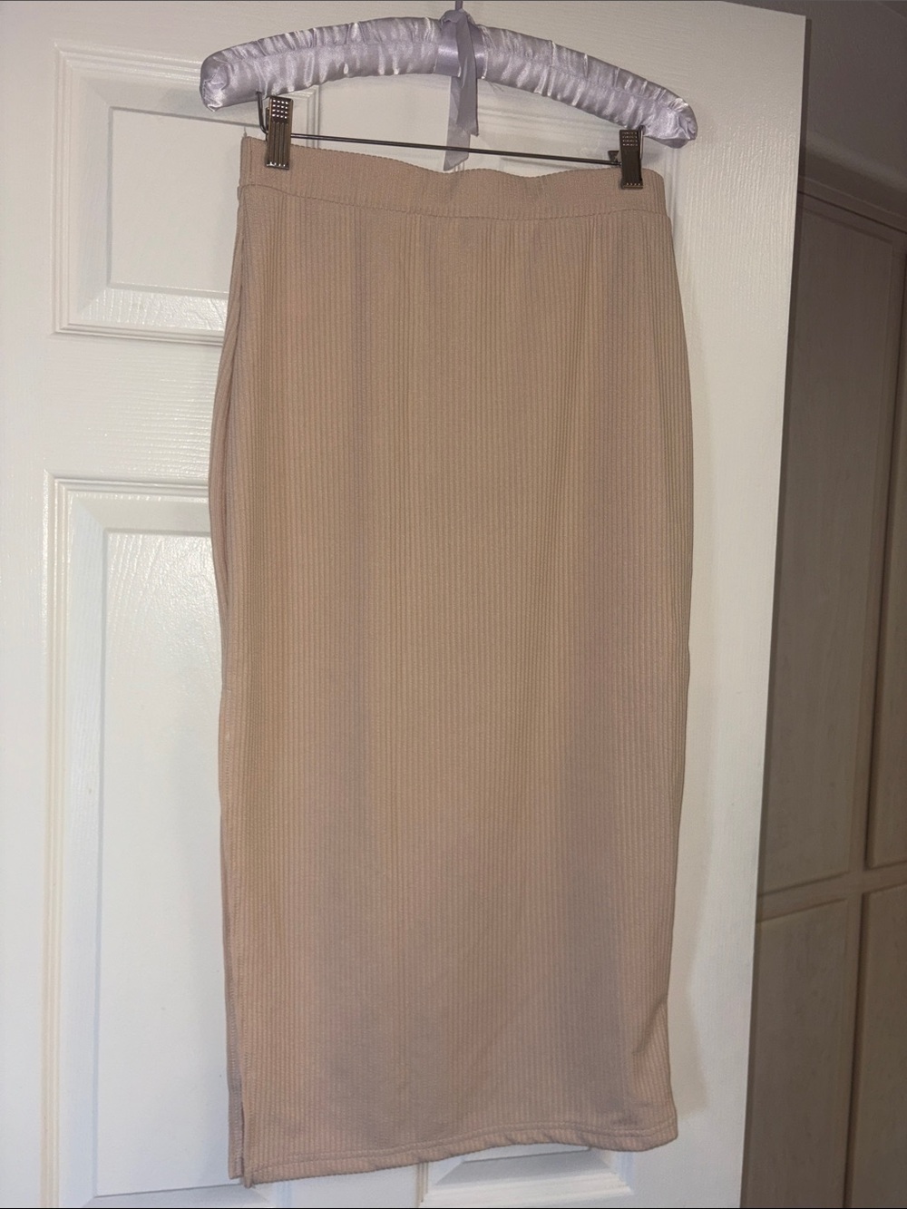 SHEIN Beige Ribbed Midi Skirt Medium